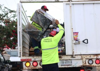 Gobierno de Isla Mujeres fortalece Programa Permanente de Descacharrización para proteger la salud de las familias